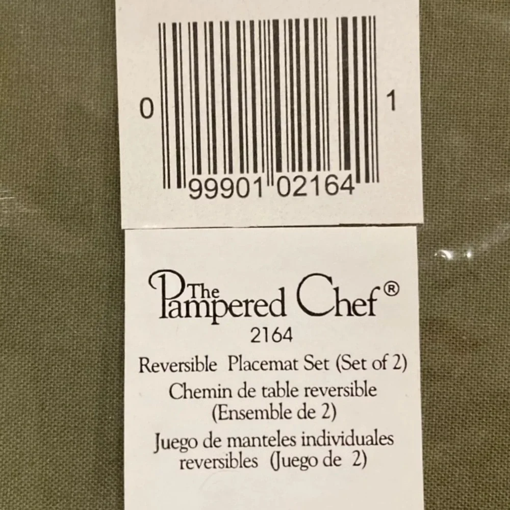 Pampered Chef Reversible Placemats #2164 SET OF 2 total of 4 BRAND NEW PLACEMATS